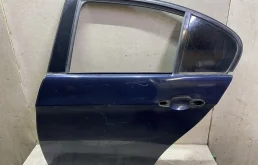 Дверь задняя левая BMW E90