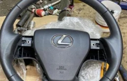 Подушка безопасности водителя для Lexus RX на фотографиях