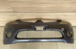 Бампер передний для Mitsubishi Grandis 2008 года на фотографиях