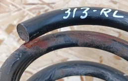 Пружина амортизатора задняя для Mitsubishi Pajero на фотографиях