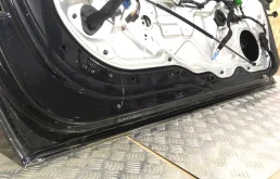 Двери для Volvo C30 2007 года на фотографиях