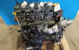 Двигатель без навесного для Nissan Pathfinder 2012 года на фотографиях