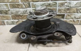 Кулак поворотный правый для Mercedes-Benz E class на фотографиях