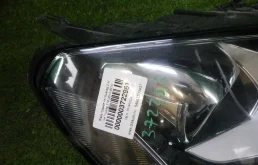 Фары для Volkswagen Touareg 2010 года на фотографиях