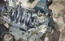 Двигатель без навесного для Fiat Punto 2007 года на фотографиях