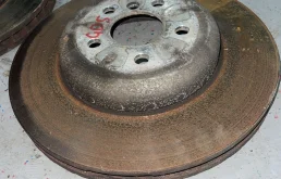 Диски тормозные передние (комплект) для BMW 5er 2018 года на фотографиях