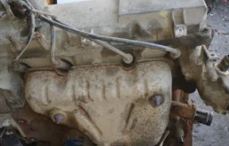 Двигатель без навесного для Renault Logan 2008 года на фотографиях