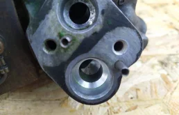 Компрессор кондиционера для Toyota Land Cruiser 2001 года на фотографиях