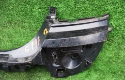 Кронштейн заднего бампера левый для BMW 5er 2010 года на фотографиях