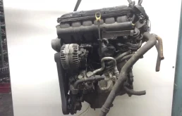 Двигатель без навесного для Porsche Cayenne 2003 года на фотографиях