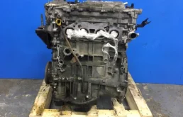 Двигатель без навесного для Toyota RAV4 2018 года на фотографиях