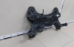 Подрамник двигателя для Hyundai i40 на фотографиях