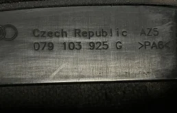Крышка двигателя audi a8 4.2 079103925g