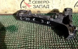 Кронштейн бампера BMW X5 51127226936 E70 N55B30, задний правый