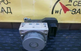 Блок управления ABS Toyota Corolla 4451012391 ZRE151 1ZR