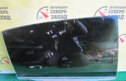 Стекло двери Toyota Corolla 6810313340 ZZE121 3ZZ, заднее правое