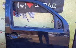 Дверь Nissan Navara 2010 H01005X0MB D40M YD25DDTI, передняя правая
