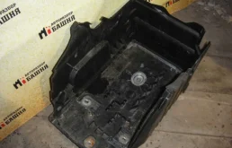 Корпус аккумулятора Land Rover Discovery Sport LR023753