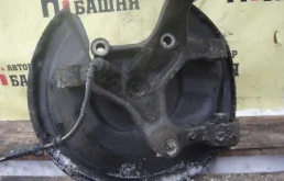 Кулак поворотный Volkswagen Jetta 5C0505436B, задний правый