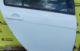 Стекло Mitsubishi Lancer 5736A534 CY, заднее правое