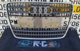 Решетка радиатора Audi Q7 2010