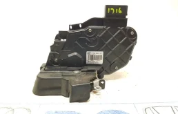 Замок двери Land Rover Freelander 2011