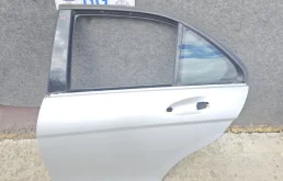 Дверь Mercedes-Benz -Class 2007 W204