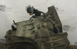 МКПП для Kia Carnival 2002 года на фотографиях