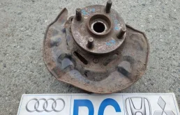 Поворотный кулак Toyota Corolla 120 2006 Хэтчбек