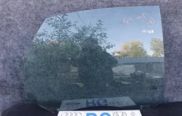 Стекло Ford Focus 2 2010