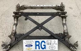 Подрамник Audi Q5 2011