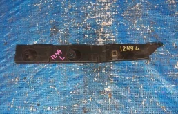 крепление бампера TOYOTA HARRIER GSU31W - R 52576-48020