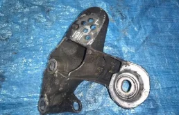 кронштейн опоры двигателя AUDI A6 4B2 AML, ARJ - 8E0199351F