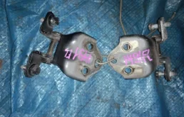 петли двери MITSUBISHI DIAMANTE F31A - - MB517721, MB517722