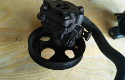 Насос ГУР для Mitsubishi Outlander на фотографиях