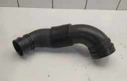 Воздухозаборник для Audi Q7 2011 года на фотографиях