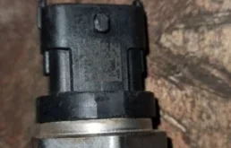 Регулятор давления топлива для Volvo XC90 на фотографиях