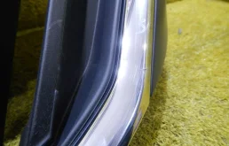 Решетка переднего бампера для Skoda Rapid 2015 года на фотографиях