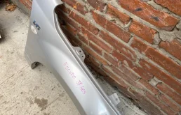 Дверь передняя левая для Suzuki Grand Vitara 1999 года на фотографиях