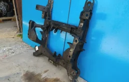 Подрамник двигателя для Suzuki Grand Vitara на фотографиях