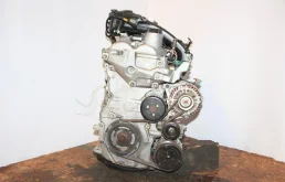 Двигатель без навесного для Renault Duster на фотографиях