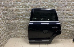 Дверь задняя левая для Audi Q7 2014 года на фотографиях