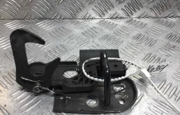 Крюк капота Volkswagen Golf Plus 1 поколение (2005-2009) бензин 1.6 i Механика Х/б