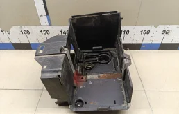 Крепление АКБ (корпус/подставка) Focus II 2005-2008