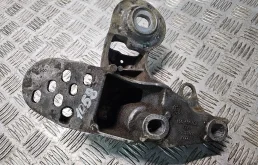 Кронштейн Audi A4 B7