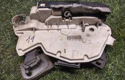Замок двери передней левой Volkswagen Jetta