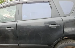 Дверь задняя левая на Nissan Note