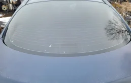 Стекло заднее на Nissan Primera P12