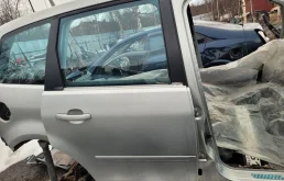 Дверь задняя правая на Ford C-MAX