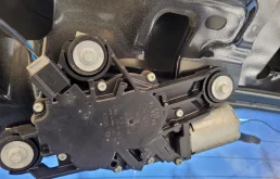 Мотор стеклоочистителя задний на Ford S-MAX